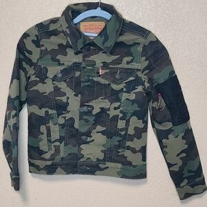 Levi's Youth Military Camo Jean Jacket Sizes S(8-10 Yrs) And XL(13-15 Yrs)